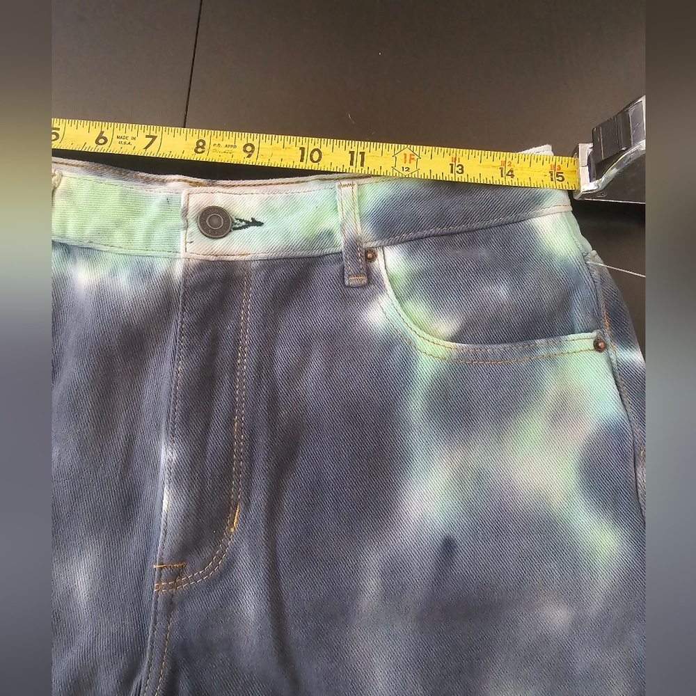 PacSun Demi Tie Dye High Rise Shorts Size 28 NWT - Picture 7 of 11